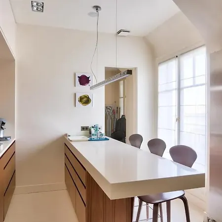 Golden Triangle With Terraces Appartement *