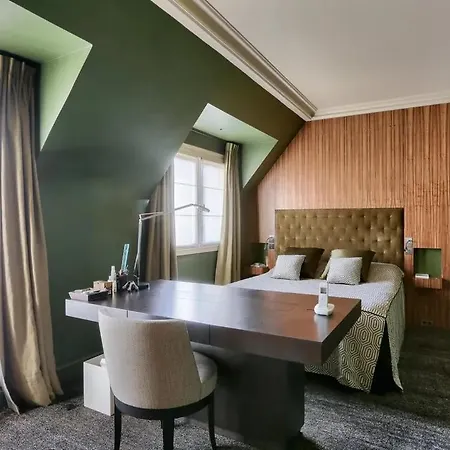 Golden Triangle With Terraces Appartement Paris
